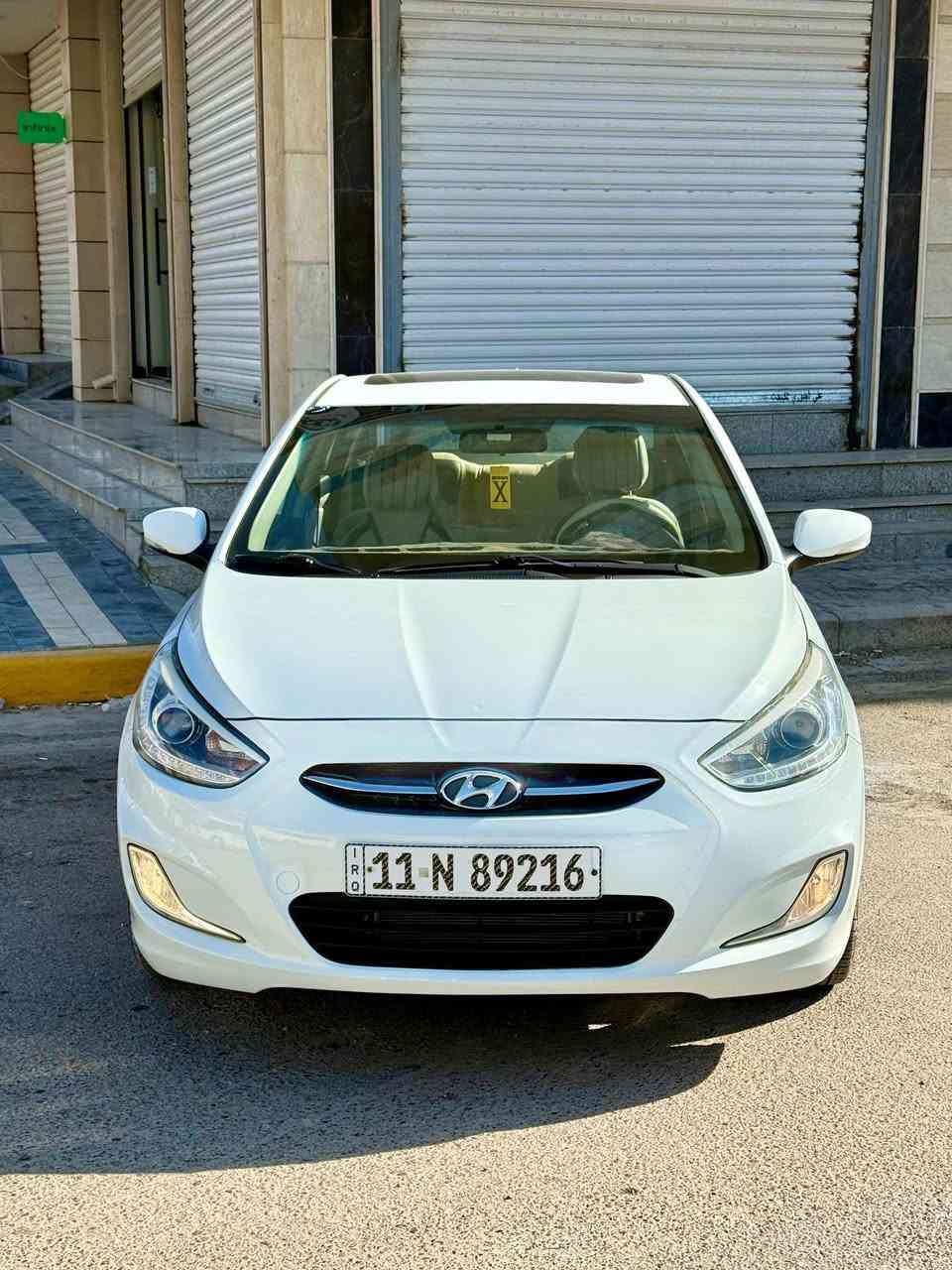 السلام عليكم للبيع
اكسنت 2016 خليجي بلو 
مشروع وطني ارقام انكليزي وسنوية ممنتهيه
محرك 1.6 دوش قطرتين
كير AT
فتحة سقف
5 ويل كب
مكفولة من الصبغ والتبديل فقط بارد بيها
ماشية 71 الف كيلو 
كمبريسر التبريد جديد بدلتة وشحن غاز اصلي
تبريدها ثلج بمعنى الكلمة
فلتر الكير هم جديد بدلتة ويا دهن اصلي 
شادلها شاشة اندرويد اصلية اخر اصدار
السيارة كلشي ما ناقصها ومسويلها ادامة كاملة تايرات جدد 
السعر 110 بيها مجال بسيط
مكان السيارة بغداد الاعظمية / سبع ابكار
للتواصل ***********
