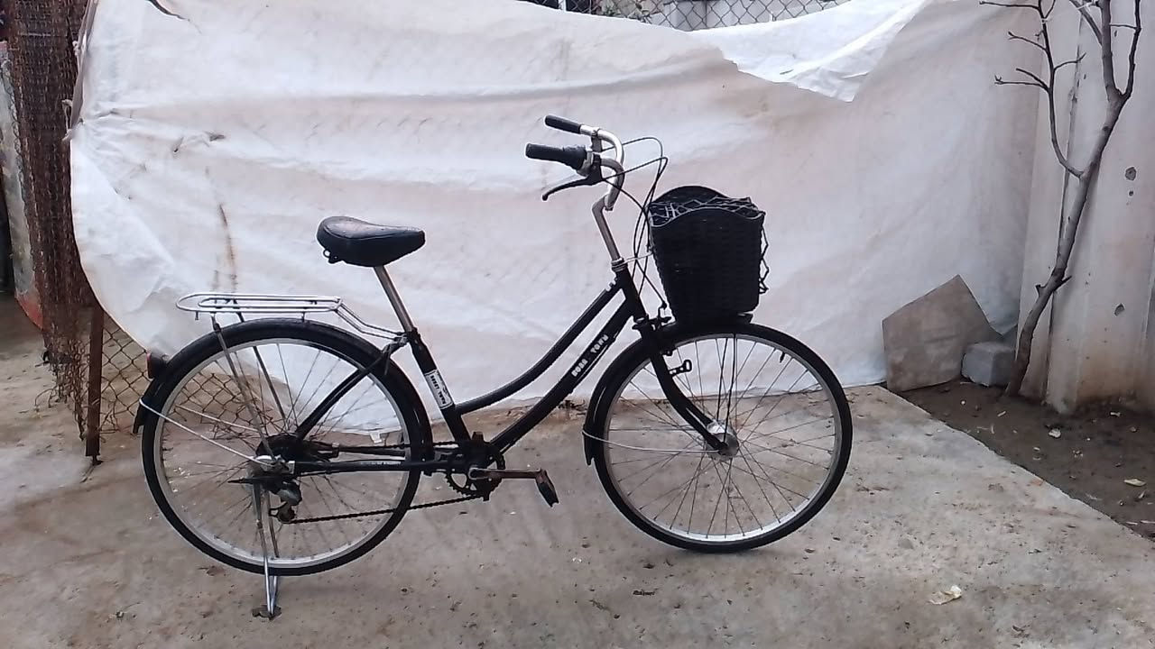 متاح بايسكل حليمه حجم 27 موديل 2013 كله شغال ويل الوراء اسم طسه بي السعر 85 وبي مجال للشراي اتصل على الرقم ***********
