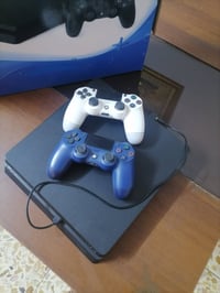 عندي بلي4 للبيع لوك استيكر مامفتوح بي6العاب قويه السعر 275 مكاني بغداد...