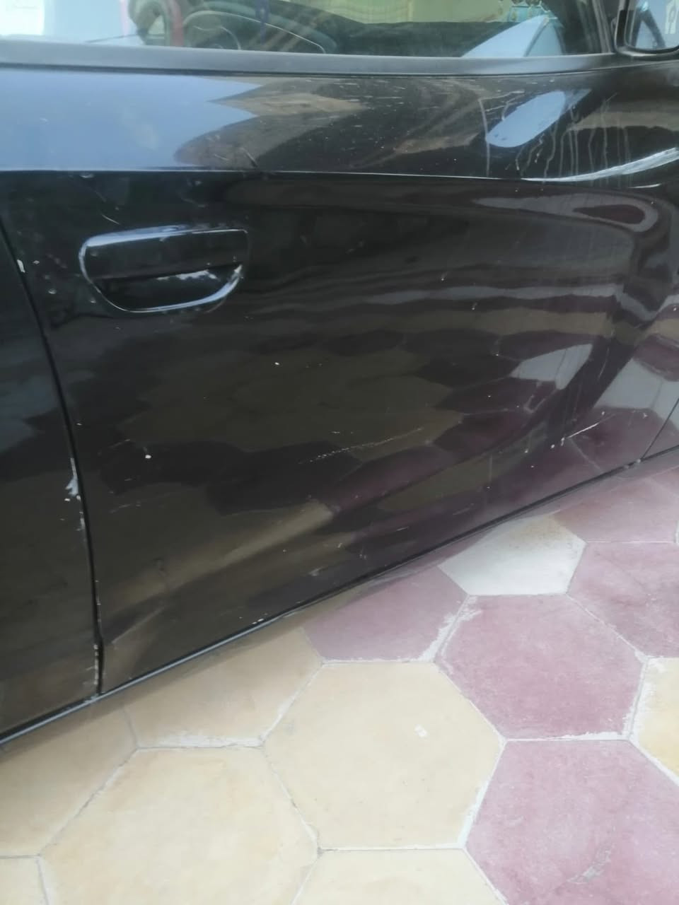 جارجر فول مواصفات عدا الفتحه للبيع موديل 2017 اصل معلايه 23 سياره جاهزه من الطول للطول حادث السياره بَـßÃŠـسّ باب ومرجع عالبارد السعر 160 وبيه مجال ***********
