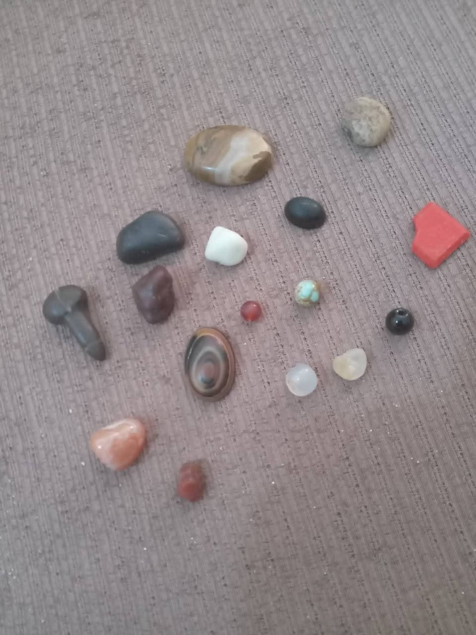 سلام عليكم مجموعه من الحجار عطف بحري مع سلطانات مع هبهاب مع سلسماني مع جزع مع عقيق احمر وشفت العبد مع مرجان سعر الكل ب10تالاف او مجموعه منهن ب5تالاف تفاصيل داخل المنشور مكاني بالبصره بالزبير ***********
