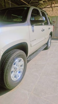 يوكن • ٢٠٠٩ • محرك ٥٣٠٠