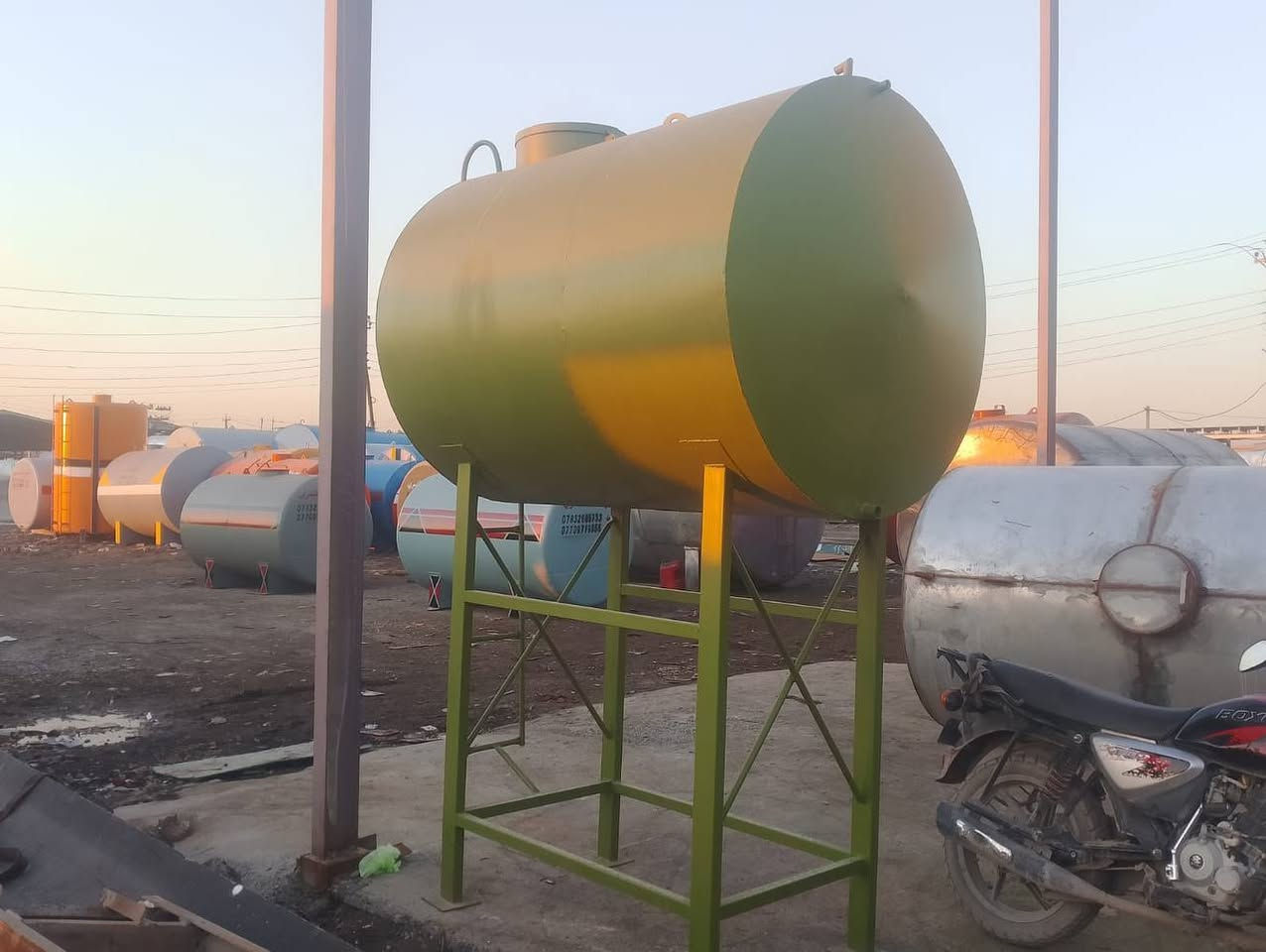 حدادة الشمري لكافة الأعمال الهندسية وتصنيع الخزانات وسايلوات الاسمنت للتواصل خاص او عل الرقم التالي 
***********
