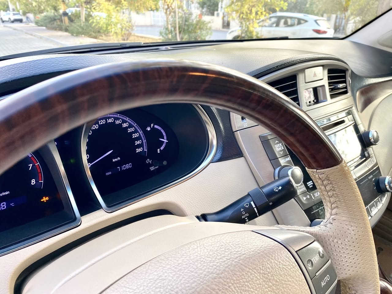 افلون ٢٠١٢ شهر٩ خليجي ليمتد ماشي ٧٠ حًقيقي
***********
