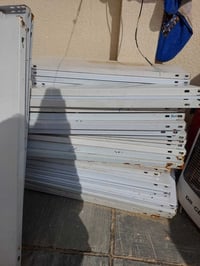 رفوف للبيع كامله كل 4 رفوف سعرهن 25 الف الاستفسار انتصل او واساب 07763...