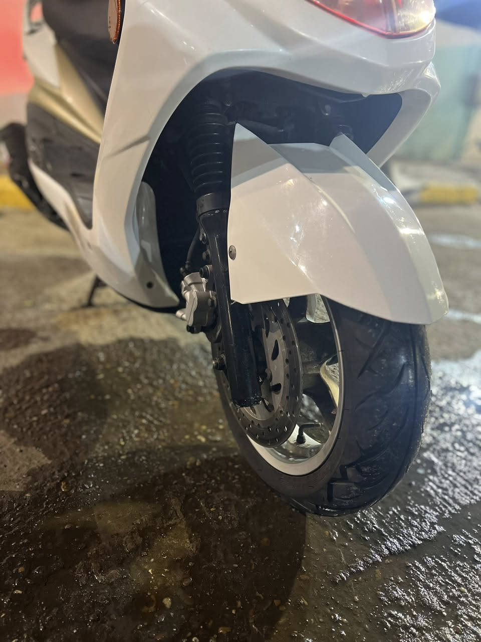 السلام عليكم سكنس فحل نوزل خطين مكفوله منزلها رمبه ع ايدي قبل ٣اشهر اوراقها موجوده مراوس  بي سي اكس فقط شعندك مرارس نزل مكاني بغداد


**إذا كنت صاحب هذا الإعلان وتريد حذفه لأي سبب، رجاءا أرسل رسالة إلى الدعم الفني**