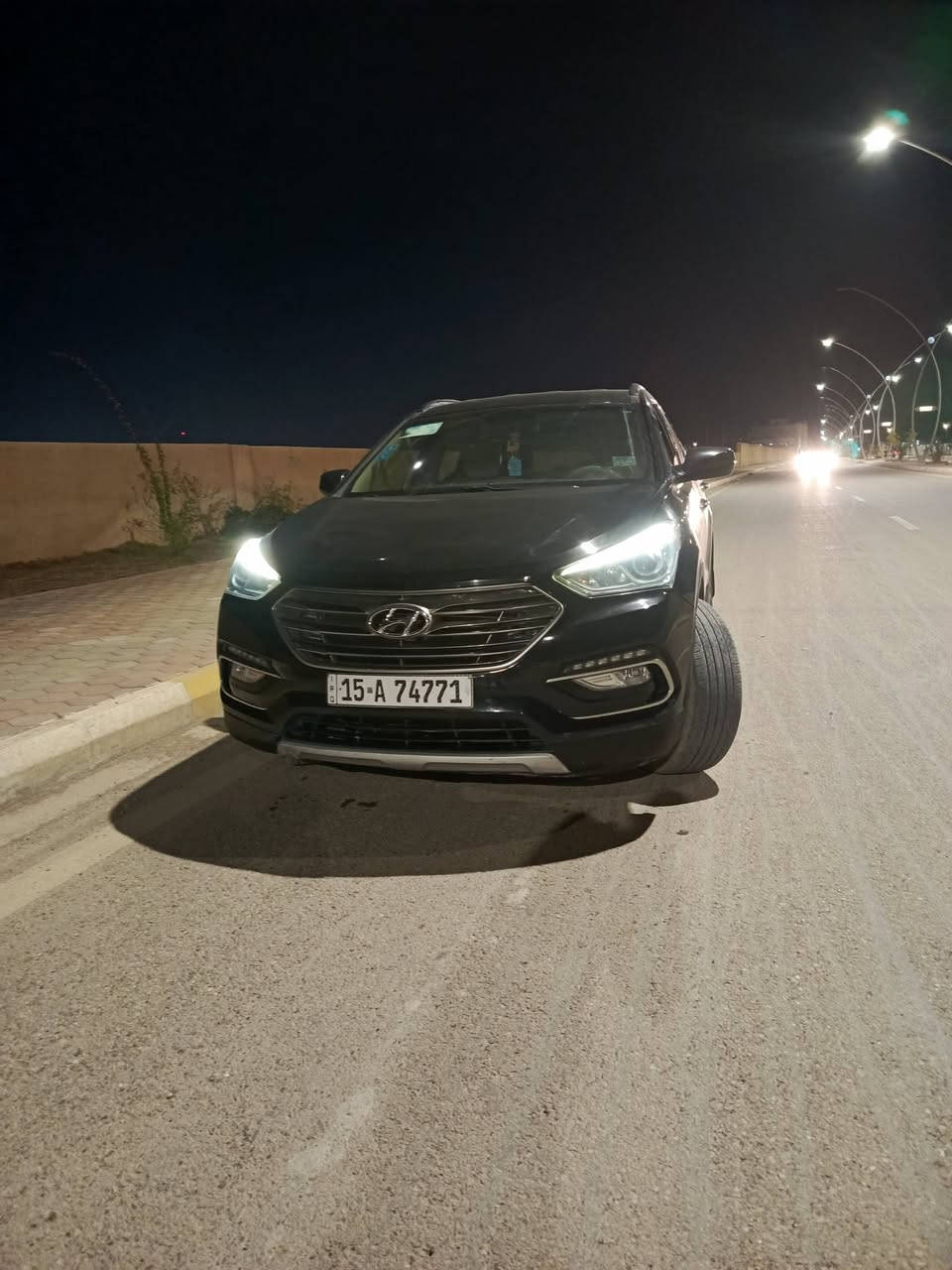 سلام عليكم 

سنتافيا 

2017 

امريكي 

محرك 4 سلندر 

بانزين عادي 

نضام ايكو عادي سبورت 

كشن كهرباء 

تحكم ستيرن جهتين 

لايت زنون

سويج شخاطه 

ضرره قطعتين بامريكا كلش بسيط 

بل عراق قطعتين صبغ فقط 

للبيع او مراوس 
سعر 140
مكان السياره رمادي 
*********** واتساب
