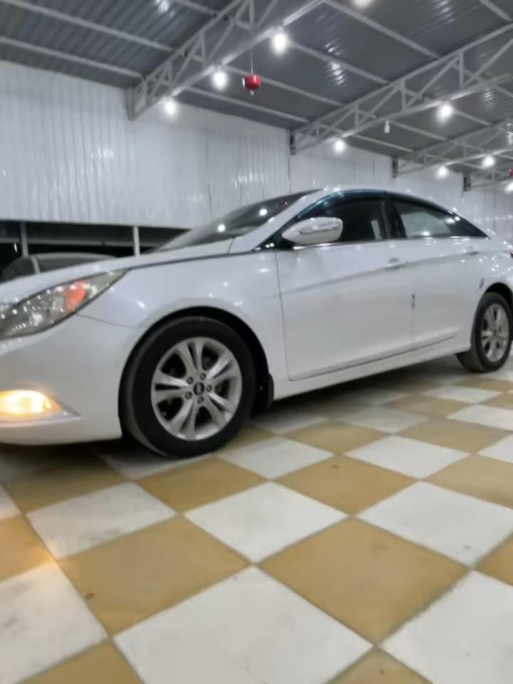 سوناتا 2011 خليجي مكفول كفاله عامه فول مواصفات واحد عل واحد بنوراما مكينه 2400 دوش مامفتوحه مكفوله وكير مكفول تبريد السياره جديده وجاهزه ماشيه 165 الف  رقم بغداد تحويل مباشر السعر 127$ وبيه مجال بسيط بابل الشوملي ***********
