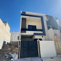 حي الفلاح الثانية • ١٠٠م • ٣ غرف