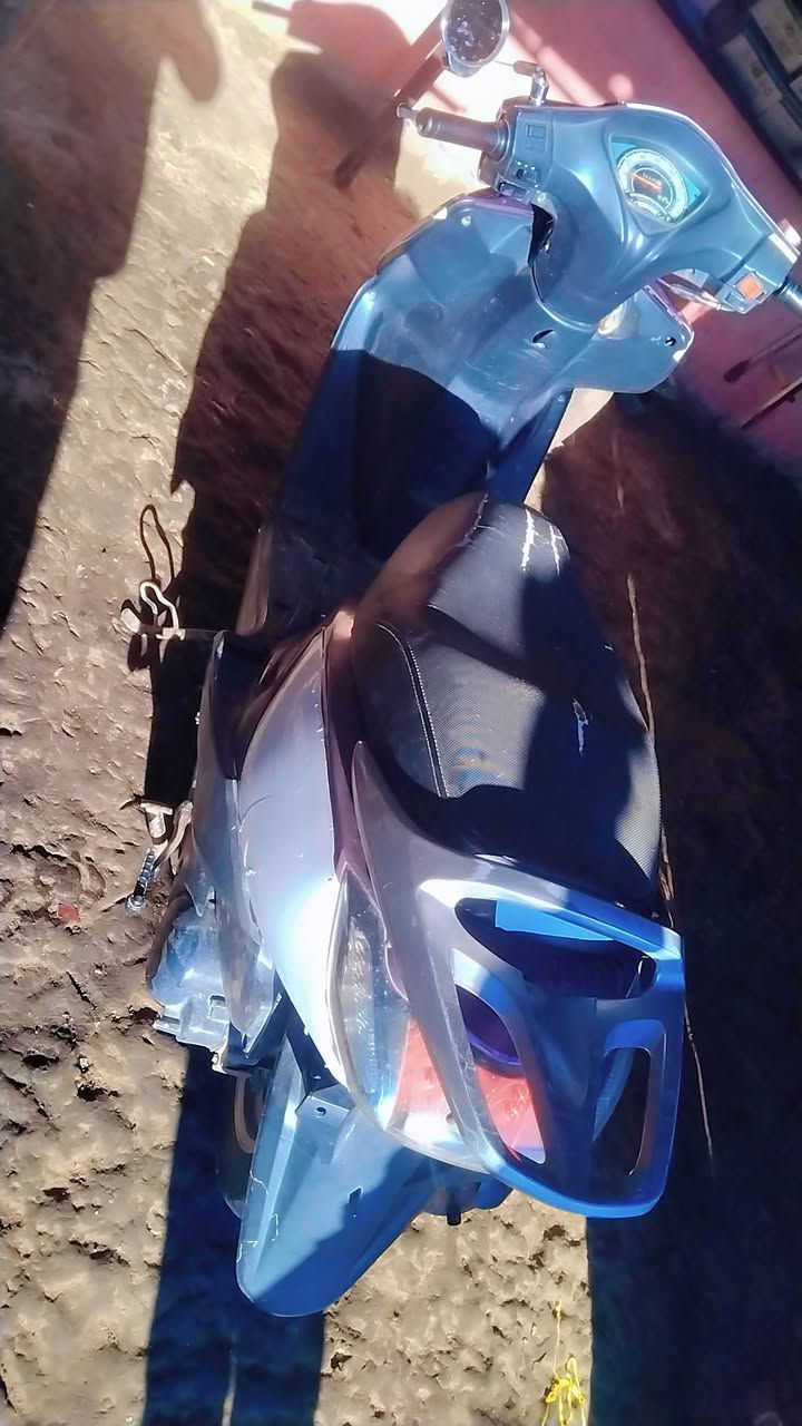 سلام عليكم ورحمه الله وبركاته دراجه البيع نكره سلف دراجه حلوه نقص مابيه مكان الشوملي لاتصال عل رقم ***********
