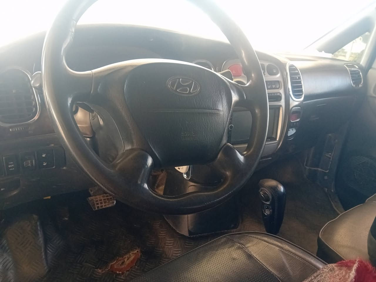 السلام عليكم ستاركس 2007 مسكر
11راكب للبيع فول مواصفات حاكيه دسكات خلفيه كير ومحرك خير من الله تحويل ثاني يوم للاستفسار ***********
