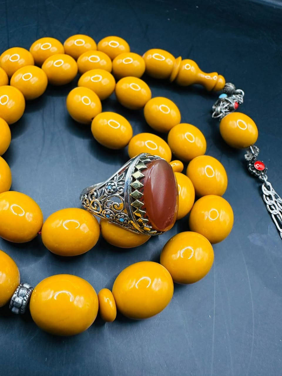 عقيق يماني صياغة جديده داير نحاس تطعيم زاركون السعر 35 الف مع توصيل للحجز مراسله الصفحة أو مراسله واتساب ***********
يوجد توصيل لجميع المحافظات
العنوان ناصريه الشطرة الخان (فضيات حسين) 💞
