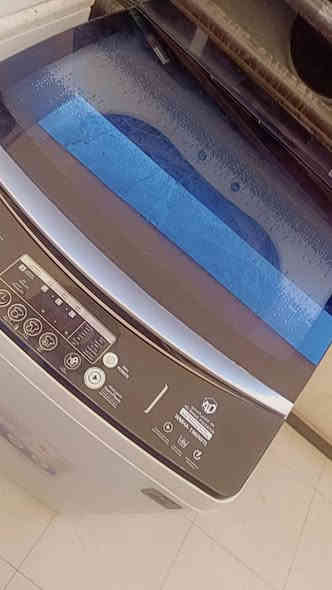 غساله 20 كيلو اكبر حجم تغسل ويجنن غسلها بس تنشيف  ما تنشف ماعرف ليش
العنوان مجمع ريحانه قرب مجمع بسمايا 
***********
