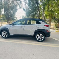 للبيع هوندى كونا موديل 2023 المواصفات  فول ماعده الفتحه تو كلر لون سمن...