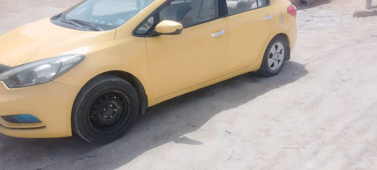 سيراتو موديل 15 بيها طخات بسيطه مكفوله من تبديل ضربه القويه مكينه مفتوح شرط الفحص الابخار والاتنقيص تبريد ثلج مكاني الرميثه سعر 115 وبيها مجال ***********

