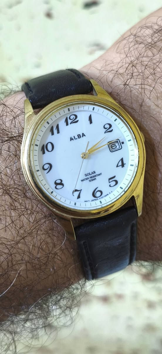 بلاش اليوم....
ساعه البا....شحن ضوئي.... ياباني 
القطر 34....
النظافه اخو الجديد....
بلادي بالكامل....
السعر 25 الف
توصيل 5 
#الجميع
لاتعامل السعر نهائي


**إذا كنت صاحب هذا الإعلان وتريد حذفه لأي سبب، رجاءا أرسل رسالة إلى الدعم الفني**