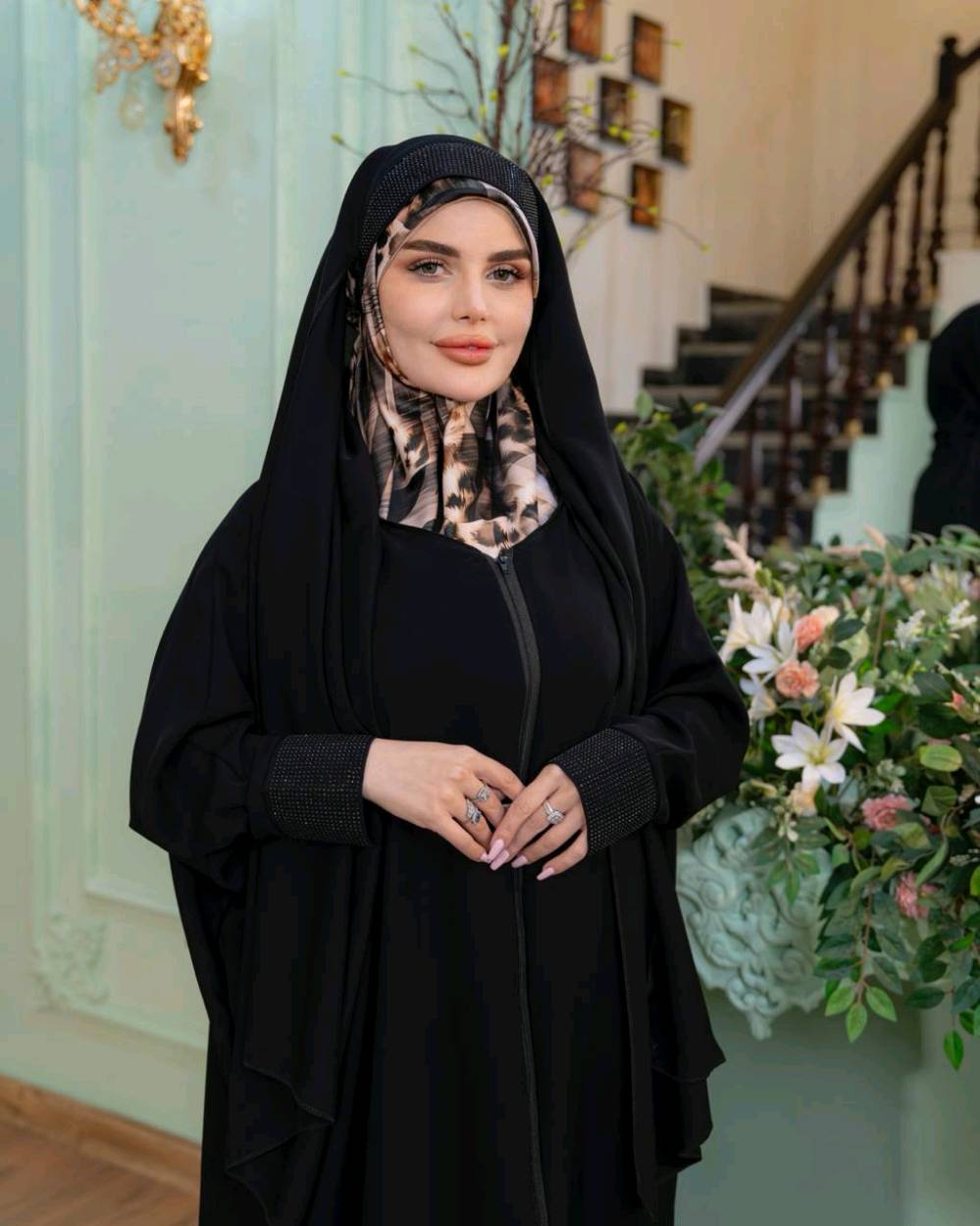 ✨جديدنا وحصري😍
العبائات الراس ماركة الذهبي🥰
موديل امارتي


←فصال: عبايه ام شال تڪون فصال جامعي قطعه وحدة من ظهر تڪون فري سايز تناسب ڪافة القياسات حتى القياسات الخاصـة

←أقماشتها :جرحيت سواد جداً فااحم ڪوالتي عالي

متوفر من طول 150 الى طول 170

💸 السعر:- 40 الف فقط ✅