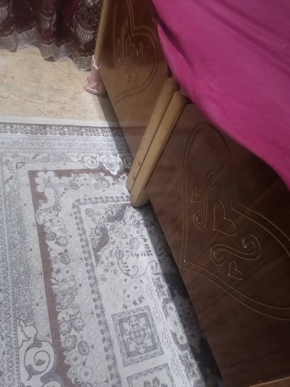 تخم 8 مقاعد السعر 300 كنتور 3 بيبان صاج السعر 200
ميز تواليت السعر 50 جرابي عدد 2 جدد السعر الوحده 40 كربلاء الحر للاستفسار ***********
