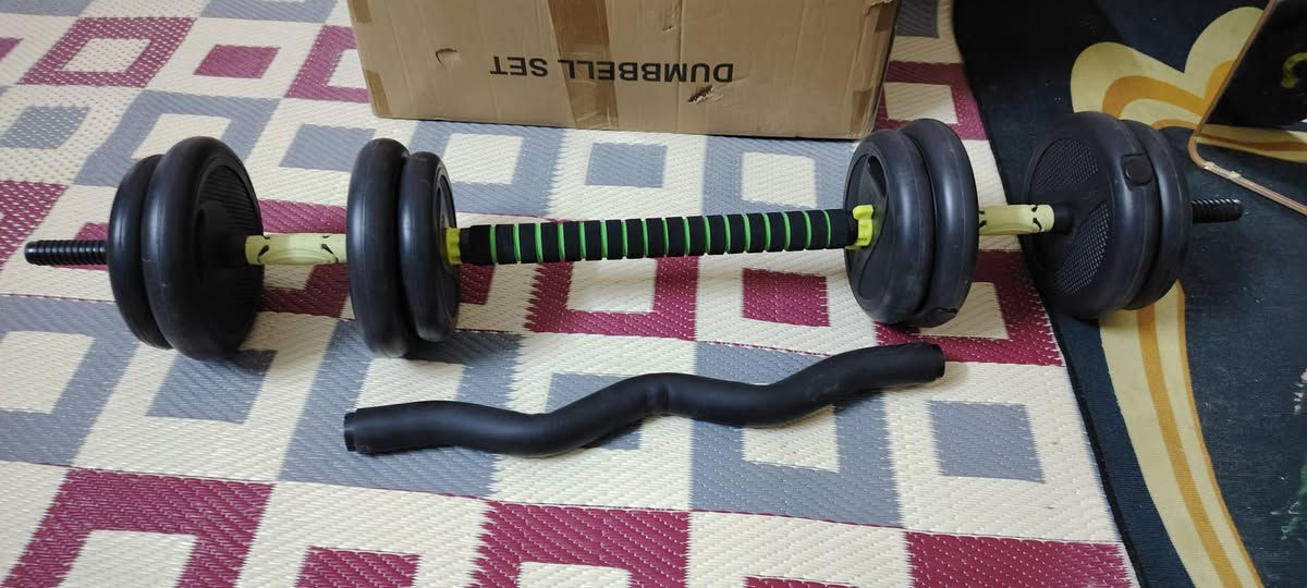 معدات تمارين منزلية للبيع صندوق كامل وزنة 30kg
محتويات الصندوق.
2 دمبلص و يمكن تحويله ل باي وسط
2 كتل
4 اقراص وزن 2.5kg
4 اقراص وزن 2kg
8 اقراص وزن 1.5kg
السعر 50 وبي مجال


**إذا كنت صاحب هذا الإعلان وتريد حذفه لأي سبب، رجاءا أرسل رسالة إلى الدعم الفني**