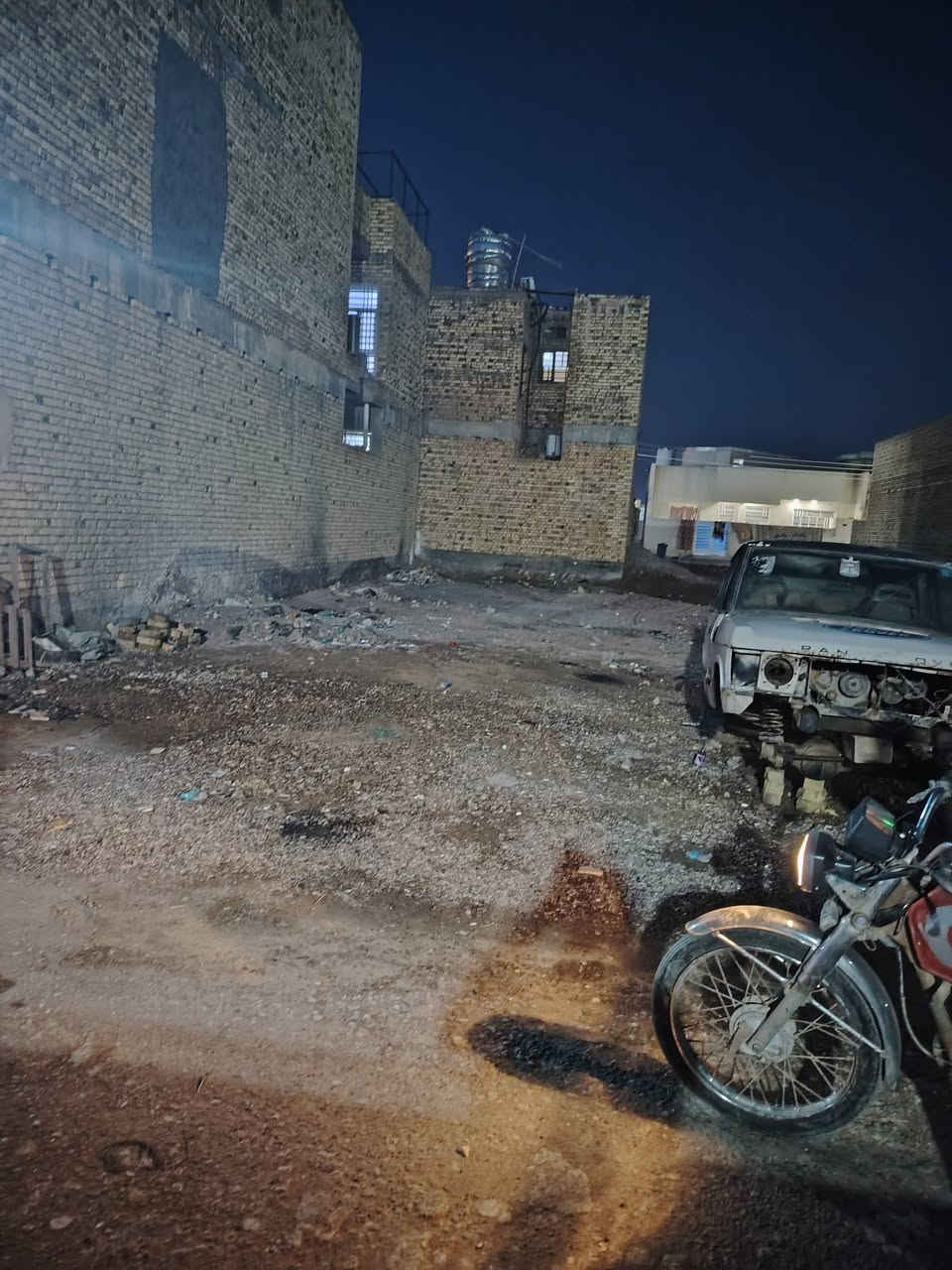 قطعة أرض للبيع طابو زراعي سند ٢٥ المساحة ٢٠٠ متر السعر ٢٥ مليون العنوان الماجدية نهاية شارع الملعب حجي حسن الثانية خدمات كاملة الاتصال على الرقم ***********
