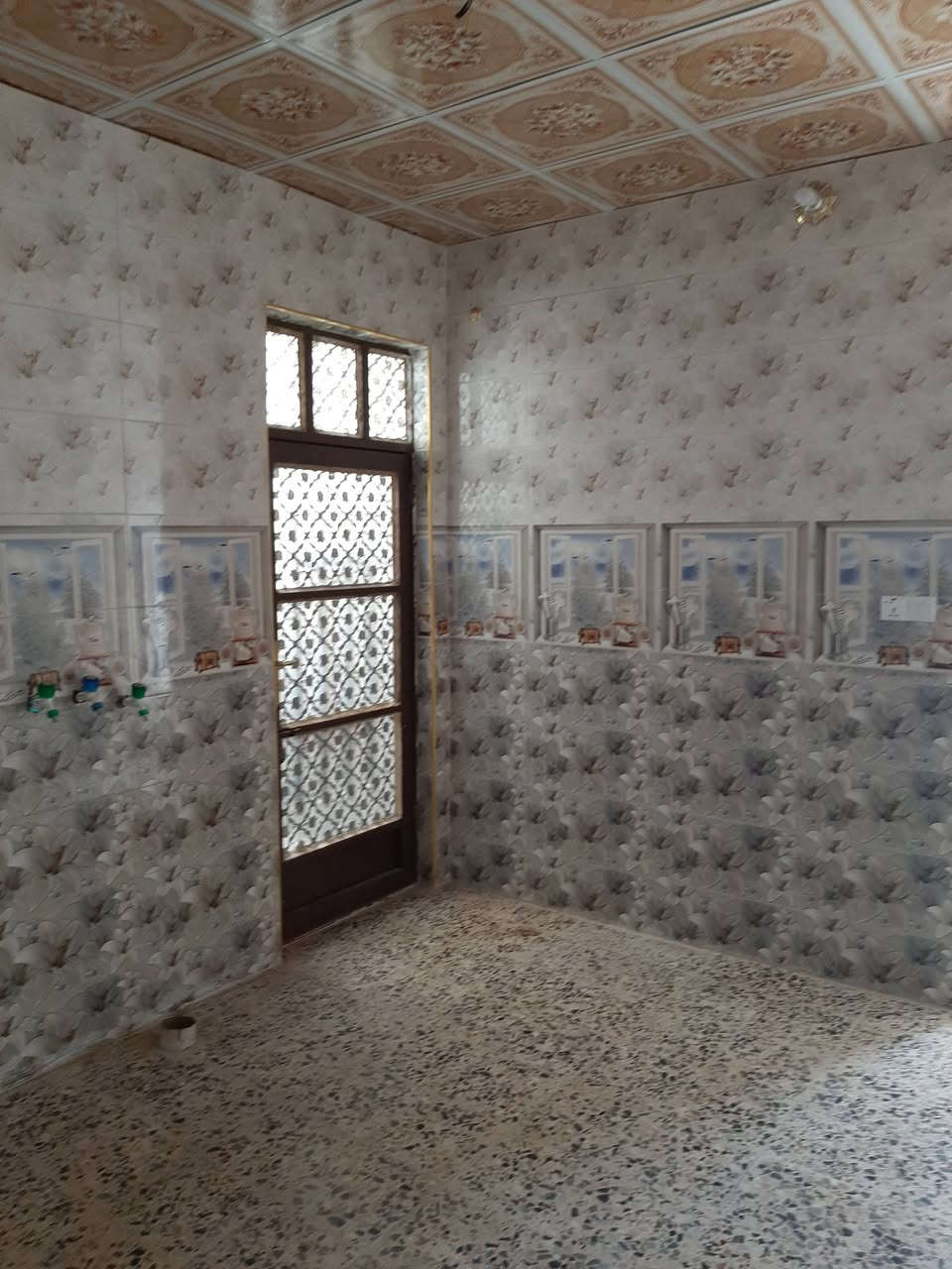 سلام عليكم
بيت للبيع ١٠٠م حي النداء منطقة ٤٧
طابق واحد غرفة وصاله ومطبخ وستقبال
السعر ١١٥
للاستفسار ***********
