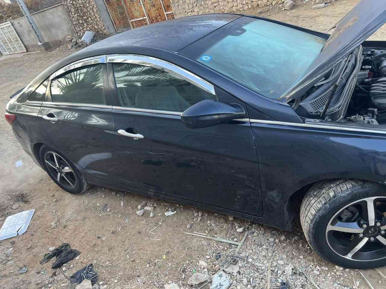 سوناته ٢٠١١ قطعتين بدون دواخل  للبيع ٩٠ وبيه مجال مكاني كركوك***********
