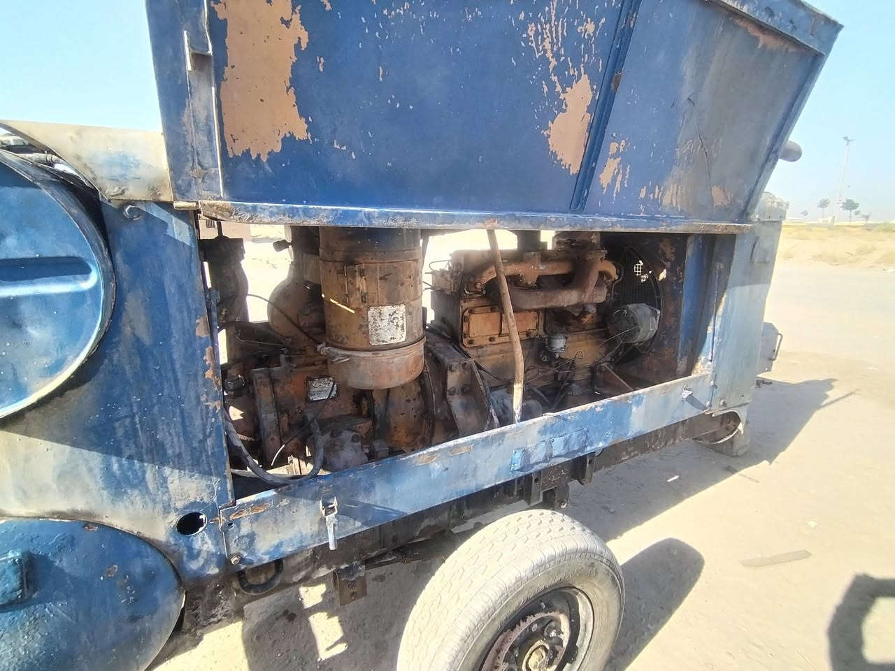 سلام عليكم كنبريسر للبيع محرك 6 بيركز بي بخار  ضاغطه اطلس برينه حديث 390.جديده للبيع السعر 50 مكاني الانبار شغال جاهز هاتف :***********
