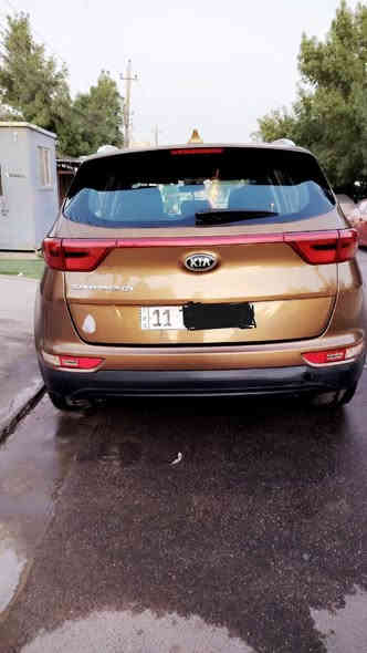 سلام عليكم 
للبيع او للمراوس حسب القناعه 
كيا سبورتج موديل 2017 … امريكي ….لون جوزي غير محدد.. رقم بغداد جديد باسمي هزه وسنوية جديده لغاية 28 …
♦️ مواصفات fe
♦️ كرسي امامي كهرباء 
♦️ كرسي امامي تدفئه 
♦️ فول تحكم استيرن 
♦️ ارضية سياره جلد
♦️ تخم تاير جديد. 
♦️ تبريد ثلج ❄️ 
♦️ تبريد خلفي 
♦️صدر امامي وخلفي 100‎%‎
♦️  3 انظمة قياده
♦️ كامره خلفية 
♦️ مثبت سرعه
♦️ اي بي اس 
♦️ شاحن usb
♦️ داخل مخمل نظيف 
♦️ لايت عالي وناصي زنون
♦️ بلاچكتور بقلاوه زنون
♦️ محرك gdi 2400
♦️ محرك مفتوح نظيف جدا 
♦️ سياره بدون صبغ فقط دعاميات 
♦️ عداد كم 107 الف ميل 
♦️ ايرباك استيرن فقط 
♦️ عنوان بغداد حي الجامعة 
♦️ سعر سيارة 153 ورقه وبيها مجال بسيط 
♦️ للاستفسار على الرقم ***********
***********
