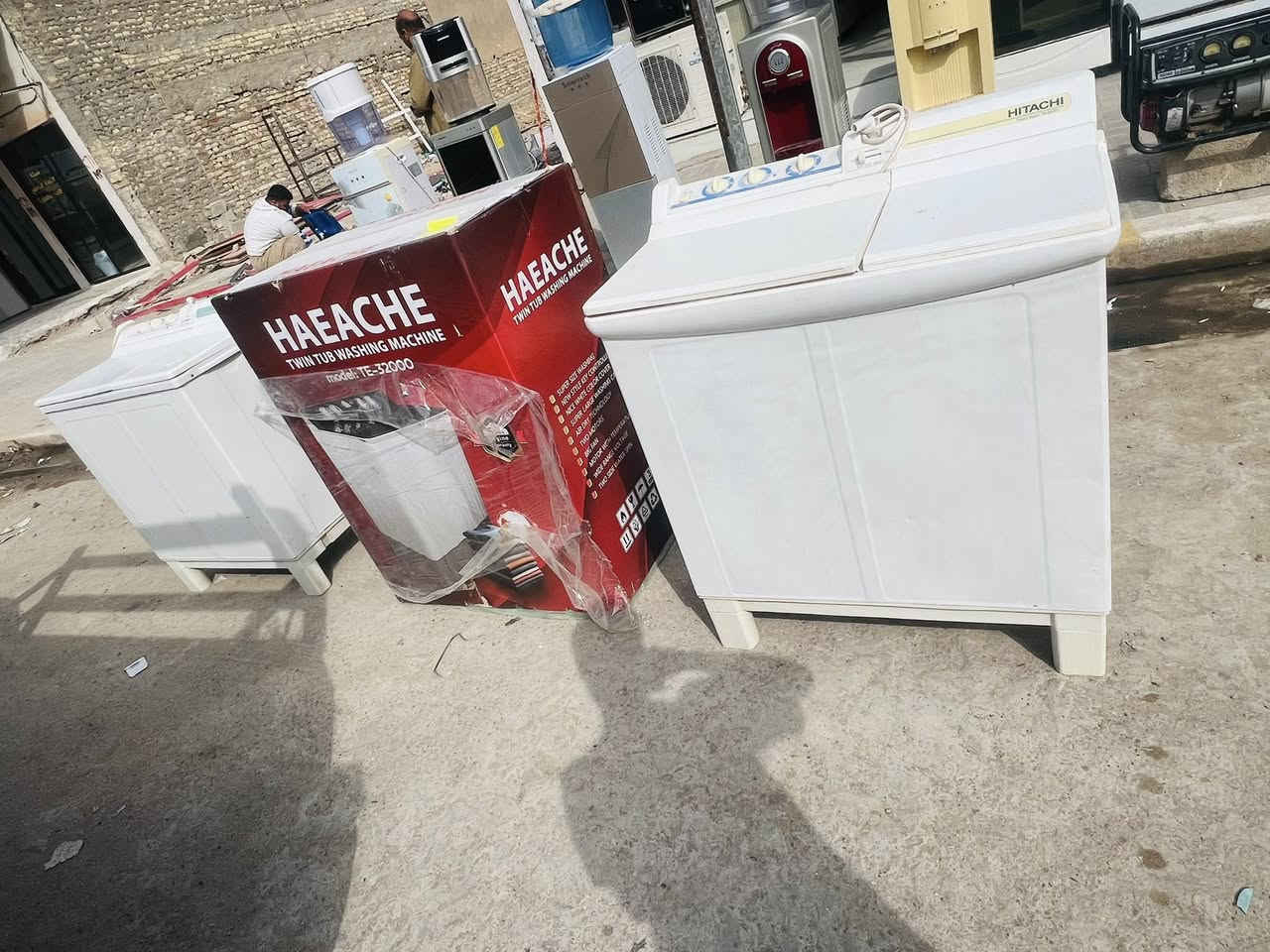 السلام عليكم و رحمه الله وبركاته 

يم معرض النور 

توفر كافة الأغراض الكهربائي سعر مناسب و اسعار تنافسيه 

و ضمان شهر لكل حاجه 

الموقع : التحرير قرب بيت كمبش 

للستفسار مراسلة الصفحه او اتصال ع رقم الهاتف 

***********
