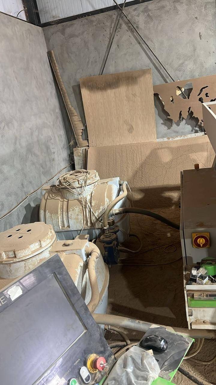 CNC للبيع
٣٦٠ في ٢١٠
نظيفه جدا جدا 
ماتور إيطالية
مكان سليمانية
***********
