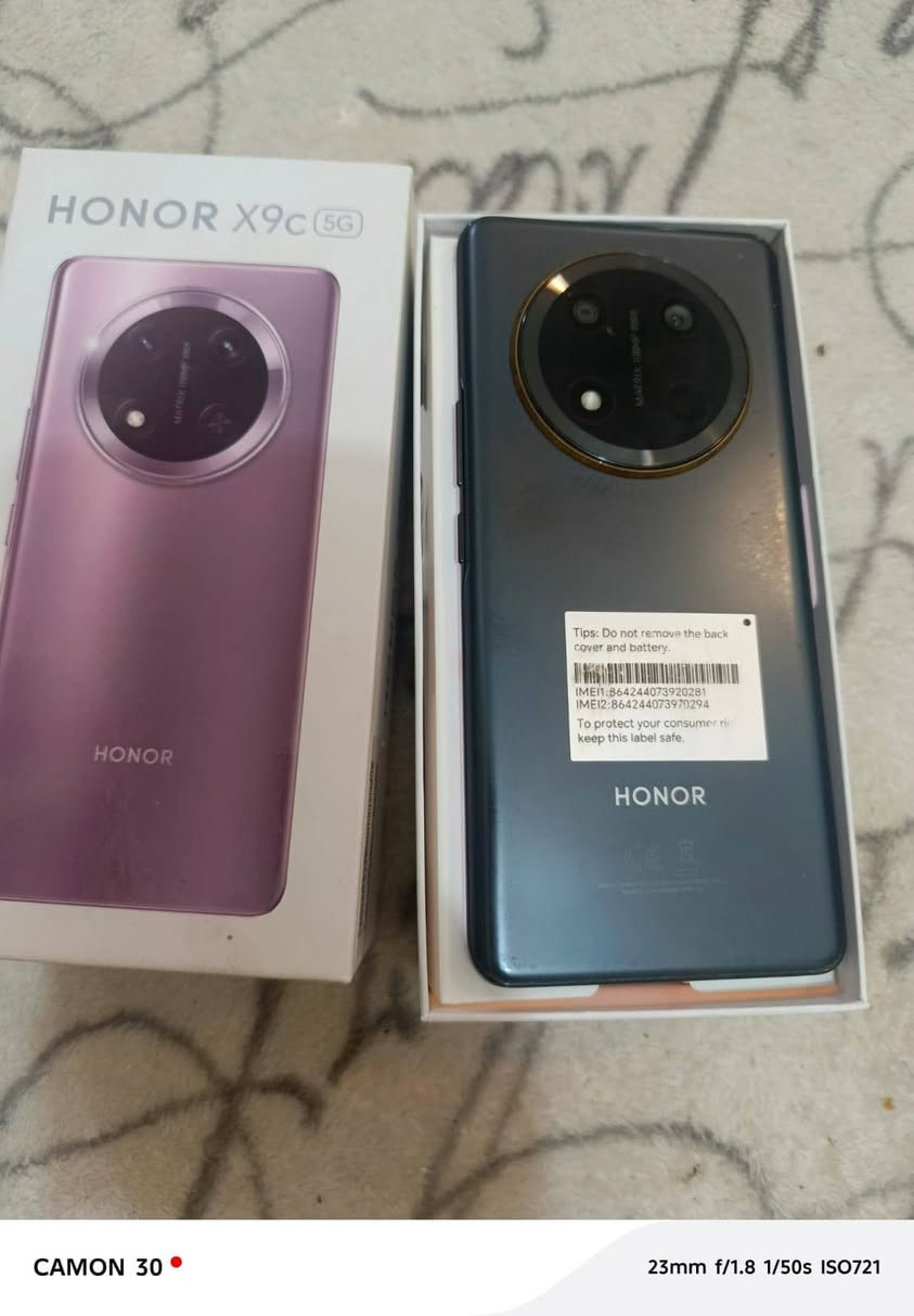 سلام عليكم 
HONOR X9C
شرط النظافة 
ذاكرة 256
عشوائية 12
نظافة 99٪يعني جديد بعده 
مكاني نجف نجف نجف 
***********
كامل ملحقاتة
