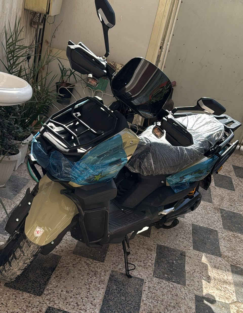 جديدة للبيع 
ب مليون و 200
بغداد المشتل


**إذا كنت صاحب هذا الإعلان وتريد حذفه لأي سبب، رجاءا أرسل رسالة إلى الدعم الفني**