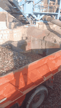 سلام عليكم يوجد رمل 130 واصل الحويجه وحجر👉*********** 35واصل حويجه مواد دراجه أوله حمل فول خابر ودللل 👈🏿***********
