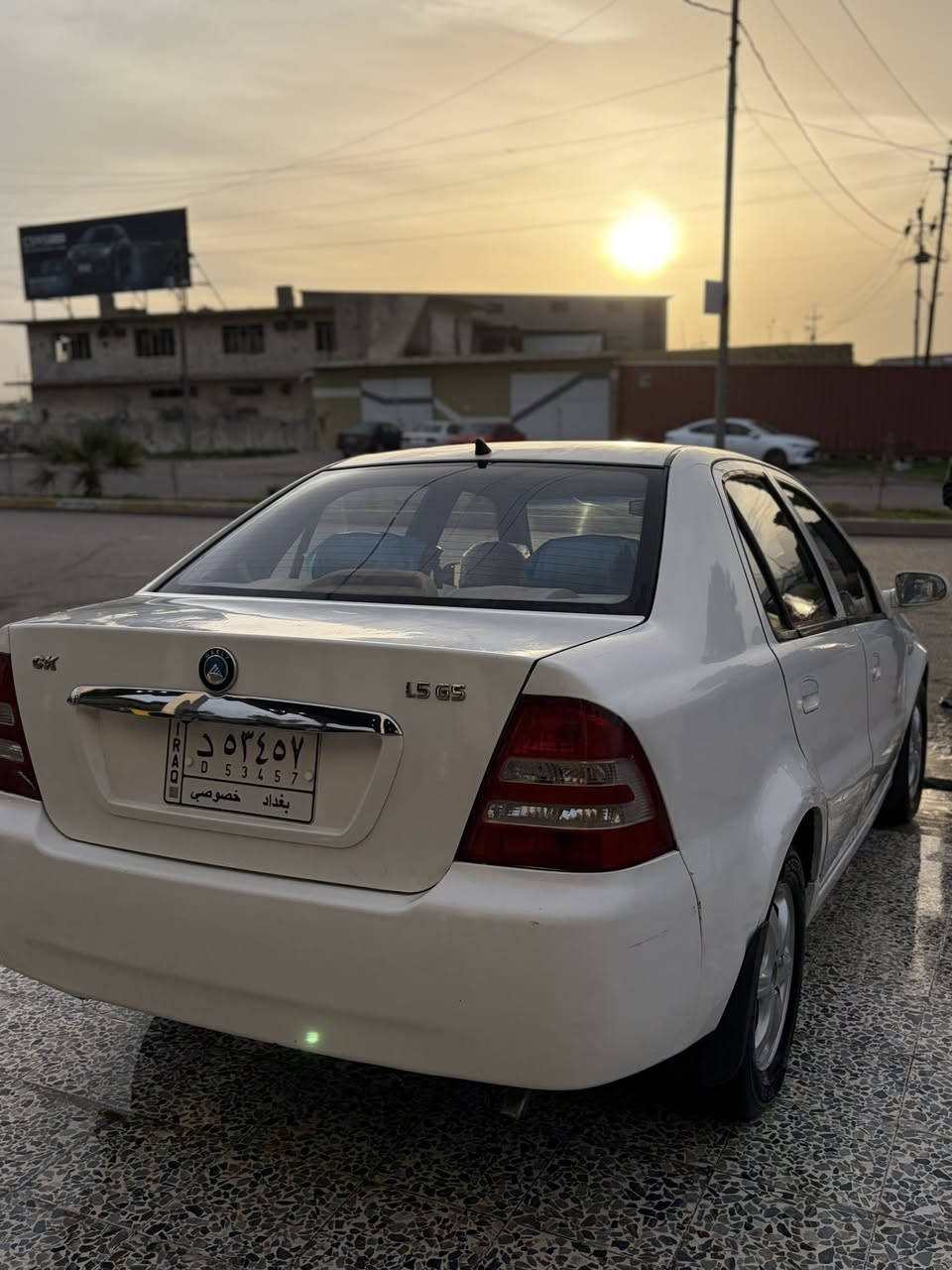 السلام عليكم سياره للبيع ckموديل 2012  وضع شركه  كير مكينه شرط  رقم بغداد  بدون ضرار   بيه كاربون بنزين السعر 48 بيه مجال اتصال على رقم هذا ***********  بي واتساب
