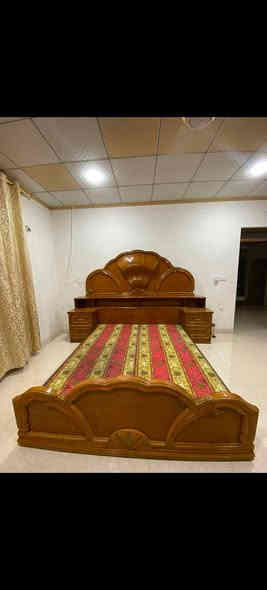 غرفه ست ابواب خشب ثقيل حيل نضيفه السعر 500-الشراي يتصل ***********-*********** وادي حجر
