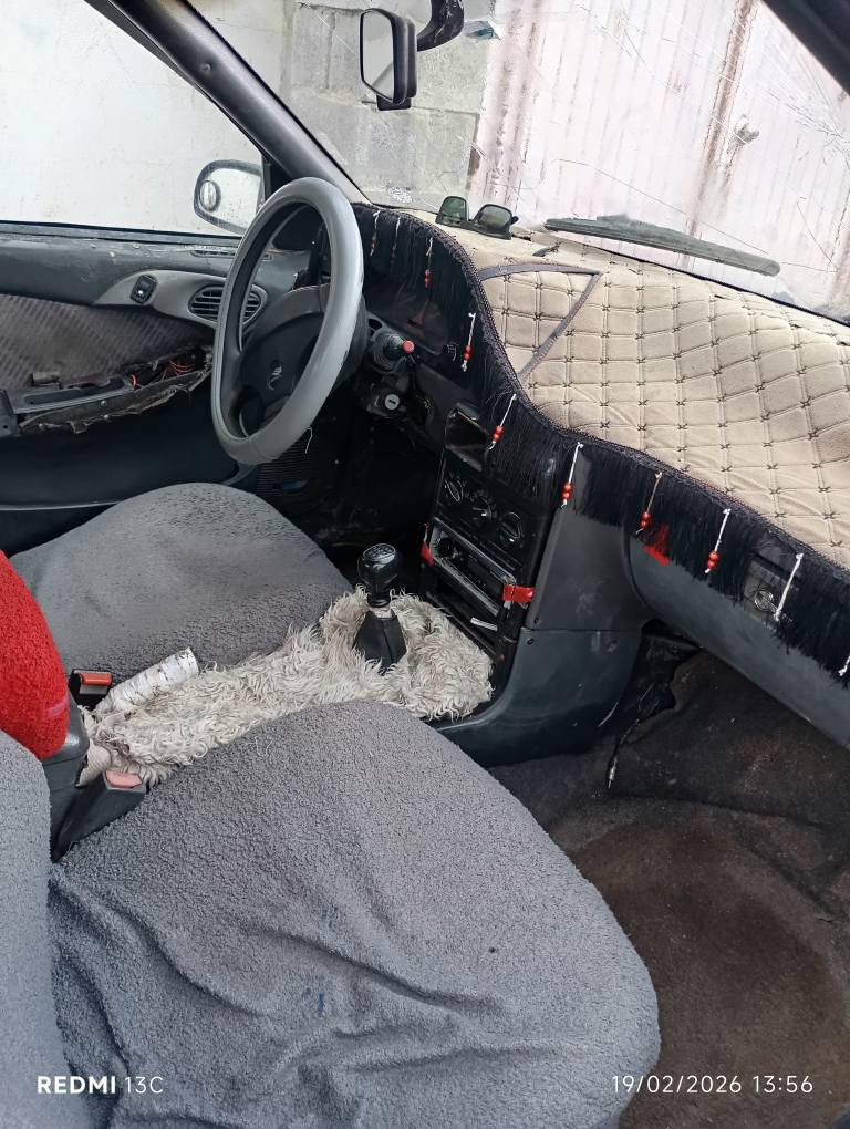 دایۆ اسپرۆ مۆدێل 1994ئاڕم پلاستیک بەشەرت بڕاوە موس وەگەڕاو بەشەرت 
ئاڵوگۆڕیش دەکەم بەشتێک بەدڵم بێت نرخی 22گەڵاو کەمک مەجال
***********
*********** السليمانية, العراق
