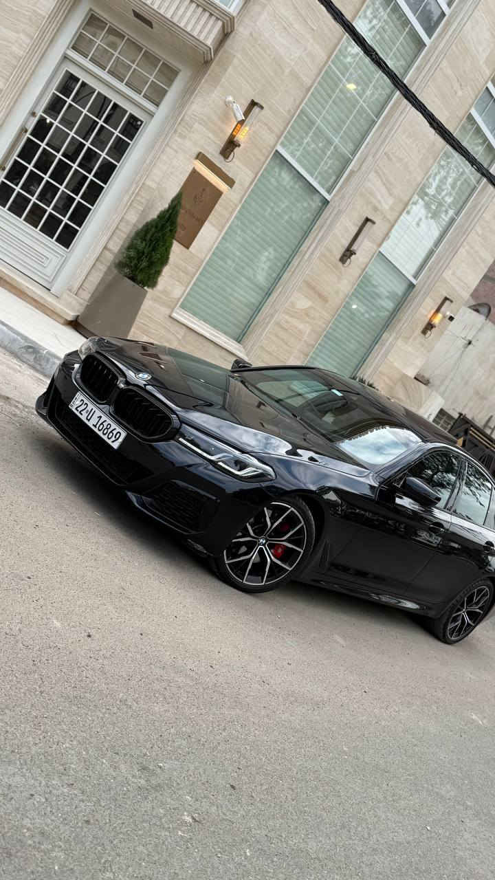 Bmw530i 2023 M package 
السياره لون مميز Dark blue
 ((كلين تايتل)) صبغ دعاميات فقط
مسافة المقطوعة/(30) الف ميل 
فول مواصفات
*تشغيل عن بعد 
*داتاشو
*كشنات جلد كهرباء و خزن وتدفئة
*سستم صوت Harman/kardon *اوتو هولد
*اوتو بارك
*حساسات 360
*رادارات360
 *تنبيهات للتوقفات المفاجئة وعبور الاشخاص
*كاميرا 180 
*فتحة سقف
*شفتات ستيرن مع تحكمات كامل وكهرباء
*شاحن وايرلس
*مري شفط قلاب
*صندوق كهرباء
*تخم تاير جديد
*دسكات جديد 
بدون ملاحظات او رصعات
هزه وفحص وسنوية جديد
#مرفق/صورة امريكا
السونار متوفر خاص
موقع السيارة:اربيل
السعر مناسب
للتواصل واتساب 
***********
 *********** أربيل, العراق
