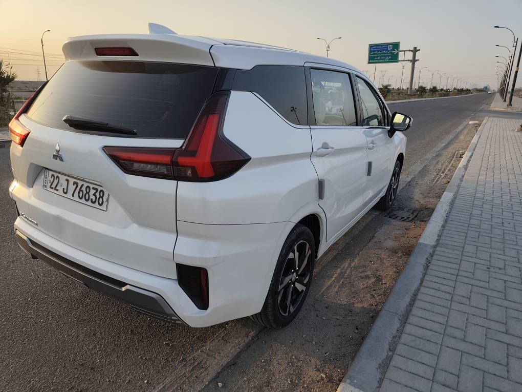 مستوبيشي اكسباندر موديل 2023 محرك 1500 مافيك تنفس طبيعي  ماشي 28 الف كيلو 7 راكب تبريد قطعتين مركزي فول مواصفات اقتصاديه جداً  مكفوله من الصبغ و الضربه و التبديل عدا بارد  بيها  رقم اربيل تحويل او وكاله مكاني البصره الزبير للاستفسار *********** البصرة, العراق
