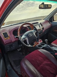 هايلوكس • ٢٠١٥ • اوتوماتيك