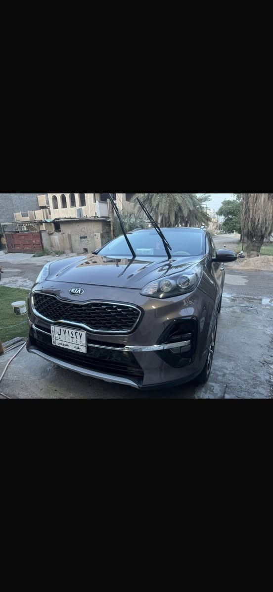 سبورتج 2020 خليجي دوليه ماشية 61
صبغ بنيد وتكحيل كارت وبارد موضح بلصور السعر173$ بيه مجال جدا بسيط
بغداد حي الجامعة قرب ساحه شبوط
***********
