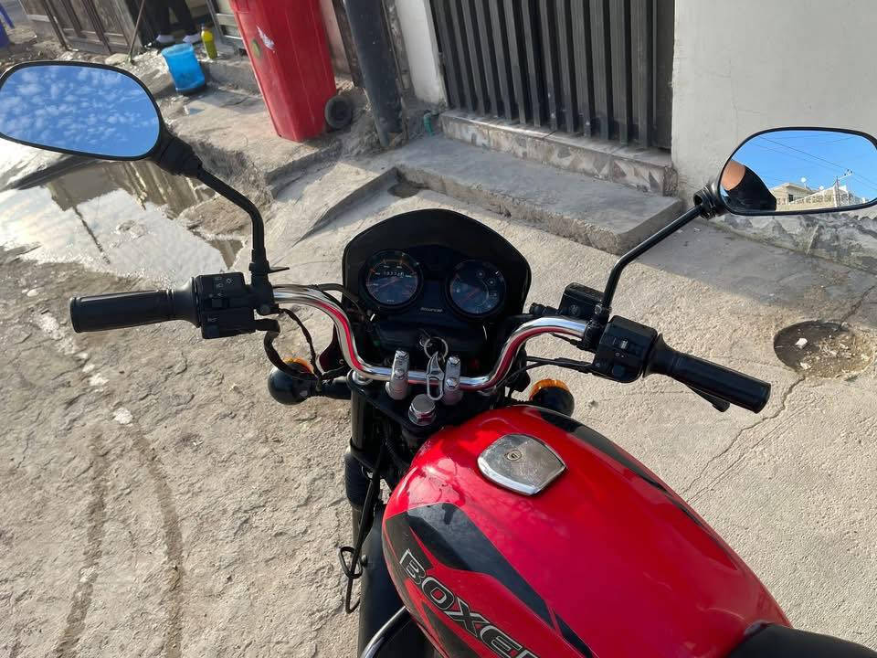 سلام عليكم بوكسر للبيع مكينه نظيفه حداده نظيفه الدراجه خير من الله مكاني دوره *********** اتصل وشوف سعرها شراي بياع متفيدك والله يرزق الجميع يارب
