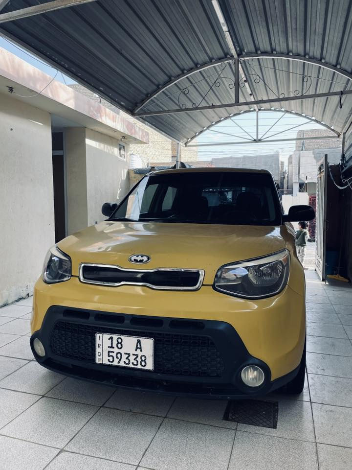 السلام عليكم 
كيا صول 2014 
ارقام انكليزي بابل 
مكينه 2000 المرغوب
حداديه امامي ومشط ستيرن جديد
حداديه خلفيه ودبلات جديد 
كير مكينه جاهزات 
حادث امريكا بارد بلجنطه واضح بلصور 
بلعراق بيها صبغ واضح بلسونار #شرط بدون داخل 
#السعر 98 وبيها مجال  قليل
مكاني بابل  للاستفسار ***********
