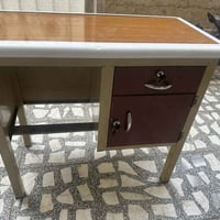 ميز • كرسي • المشتل