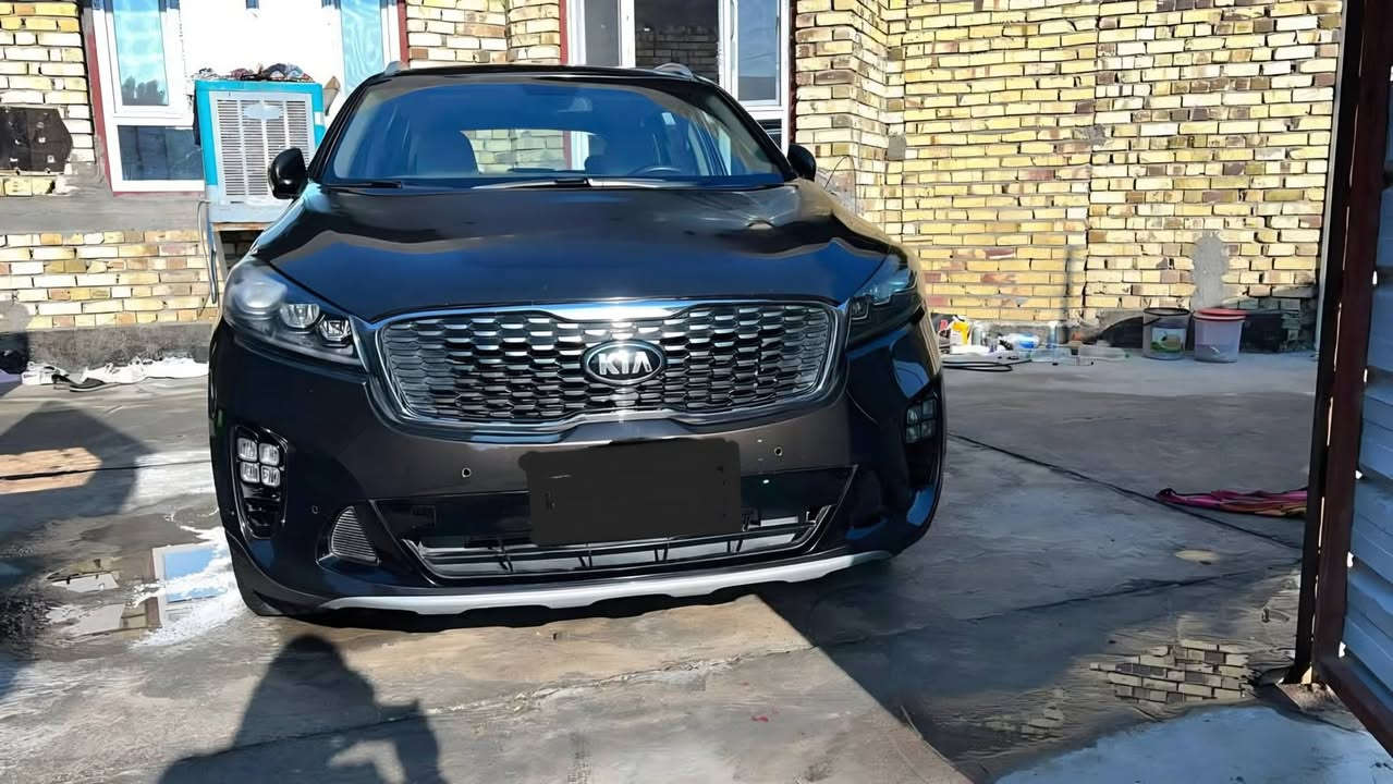 كيا سورنتو موديل 2020
السعر 225 
خـليـجـي 
السيارة بيها شخط ورصعات خفيفة على وضعيتها وموجود سونار
رقم بغداد بسمي ارقام جديده وهزه جديده وسنويه جديده
مواصفات
بصمه 
باب الصندوق كهرباء  
لدات اماميه خلفيه
لايت زنون
كامره اصليه دواره 
حساس امامي خلفي 
كشنات كهربائي  2
شاحن وايرليس
3قطع تبريد
لد امامي بكلايت لد
شاشه كار بلي اصلي 
كروس سرعه
تحكمات ستيرن
سبعه راكب
ويل كب نيكل
بصمه تشغيل وابواب 
6 سلندر  م3500  مامفتوح بلادي
كير مامفتوح بلادي   
ترحيب        
مري شفط    اشاره بالمري مرايا اتودم 
برادات بلاديه
شاشه كبيرة 
فول تحكم استرن 
اربع انظمه قياده  Sport  eco cimfort   smart 
كشافات ضباب رباعي
علامة بالدواسه 
*********** مكاني بغداد
