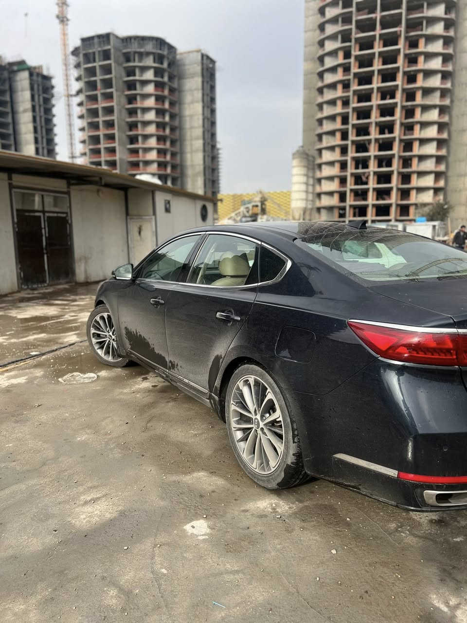 السلام عليكم كيا كاندرا امريكي للبيع
2017 /  6 سلندر 3300 gdi
الحادث بابين بأمريكا والبنيد بي جراد ماشية ٩١
المواصفات فووول: 
بانوراما
بصمة
كشن جلد تدفئة تبريد
تحكمات ستيرن
كشن خزن ميموري
٤وضعيات قيادة
تدفئة ستيرن
شفتات ستيرن
داخل بيجي
اشاير مري
مري شفط
رادار جانبي امامي خلفي 
شاشة كار بلي 
كاميرا دوارة
اوتو هولد
تحديد مسار
السعر:١٣٨وبيها مجال بسيط
المكان:بغداد الدورة ابو دشير
للأتصال:***********
السيارة بأسمي تحويل ثاني يوم
