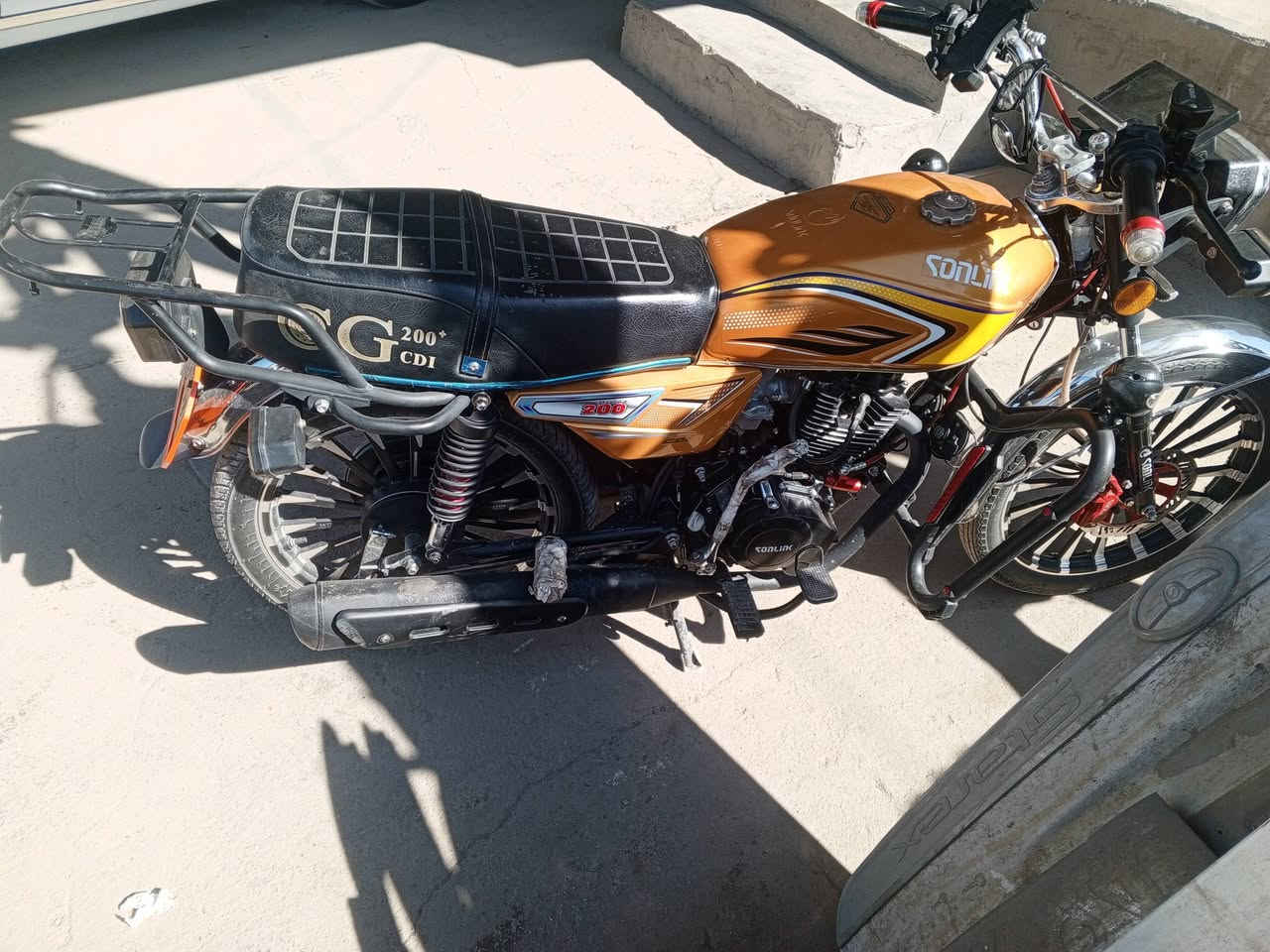 سونلك للبيع موديل 2025
محرك200 شلعة ومعدل طيارة السعر 900 وبيهة مجال للطيبين


**إذا كنت صاحب هذا الإعلان وتريد حذفه لأي سبب، رجاءا أرسل رسالة إلى الدعم الفني**