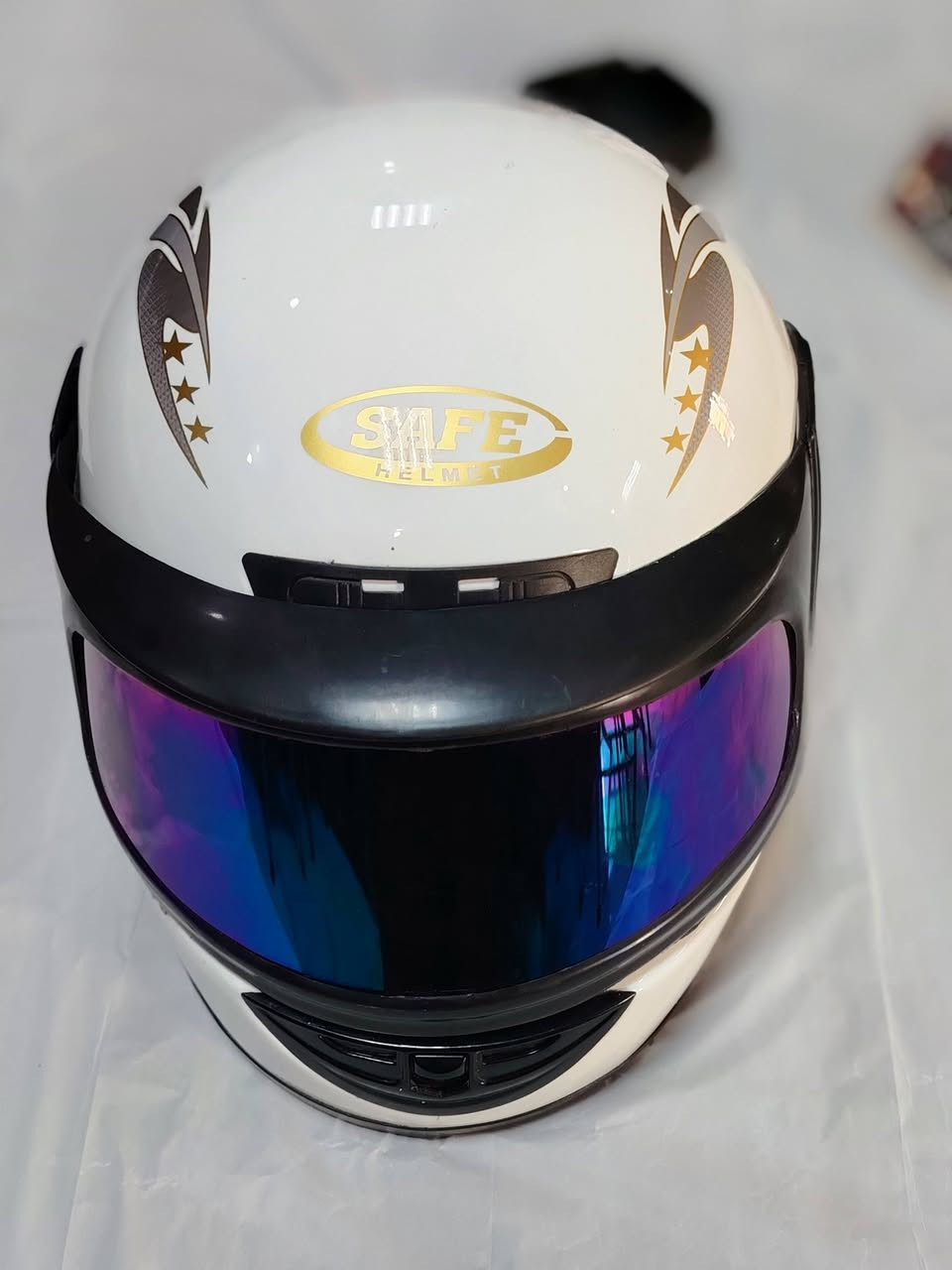 السلام عليكم
خوذه مرتبه ونضيفه حلوه سعر مناسب
العنوان تكريت القادسيه
***********
