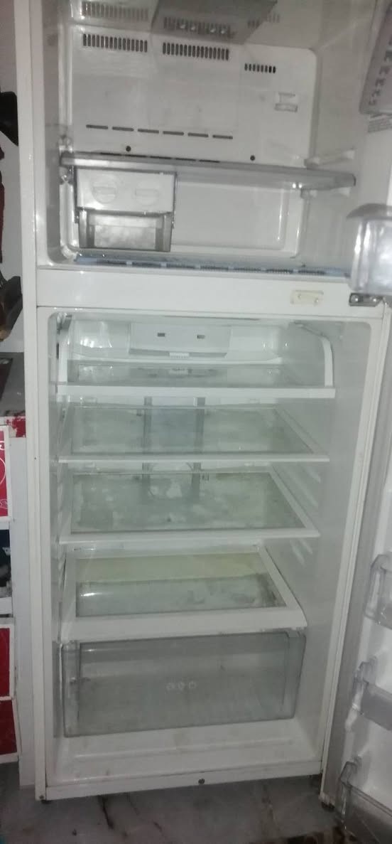 كاونتر ابو السنك مترين وربع تسكام ونضيف بدون ملحق ب٢٣٠ وثلاجه نضيفه ال جي نضيفه تشتغل بس مجمد ب١٧٥ وبي مجال كربلاء, العراق


**إذا كنت صاحب هذا الإعلان وتريد حذفه لأي سبب، رجاءا أرسل رسالة إلى الدعم الفني**