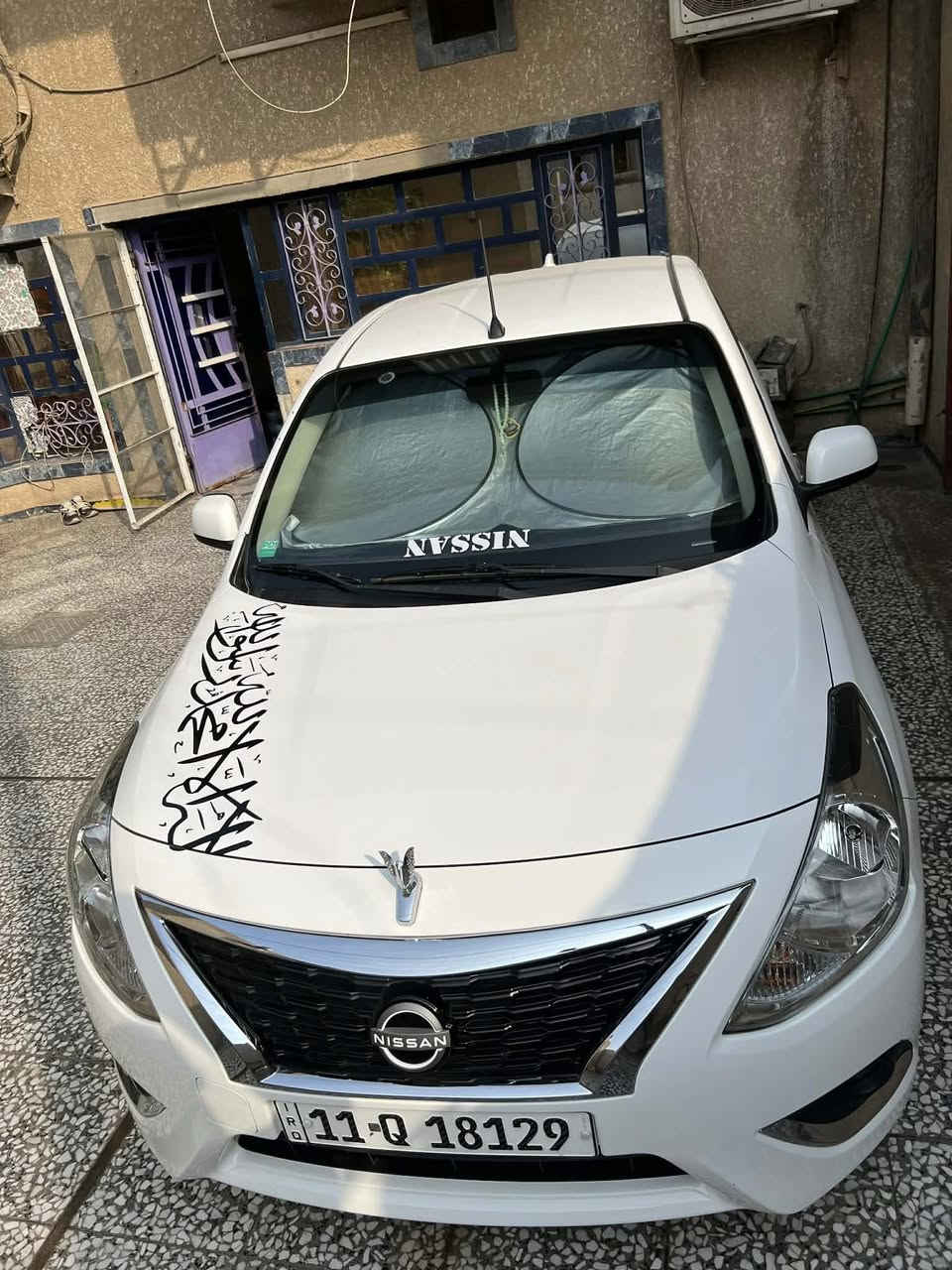 سلام عليكم للبيع نيسان صني 2024
كفاله عامه من صبغ 
بيها منضومه زنون ودوشمه داخليه اصلية 
شاشة كاربلي 
ماشيه ٢١ الف كيلو جديدة سيارة على ايدي 
السعر ١٢٥ وبيها مجال بسيط 
مكان الغزالية ***********
