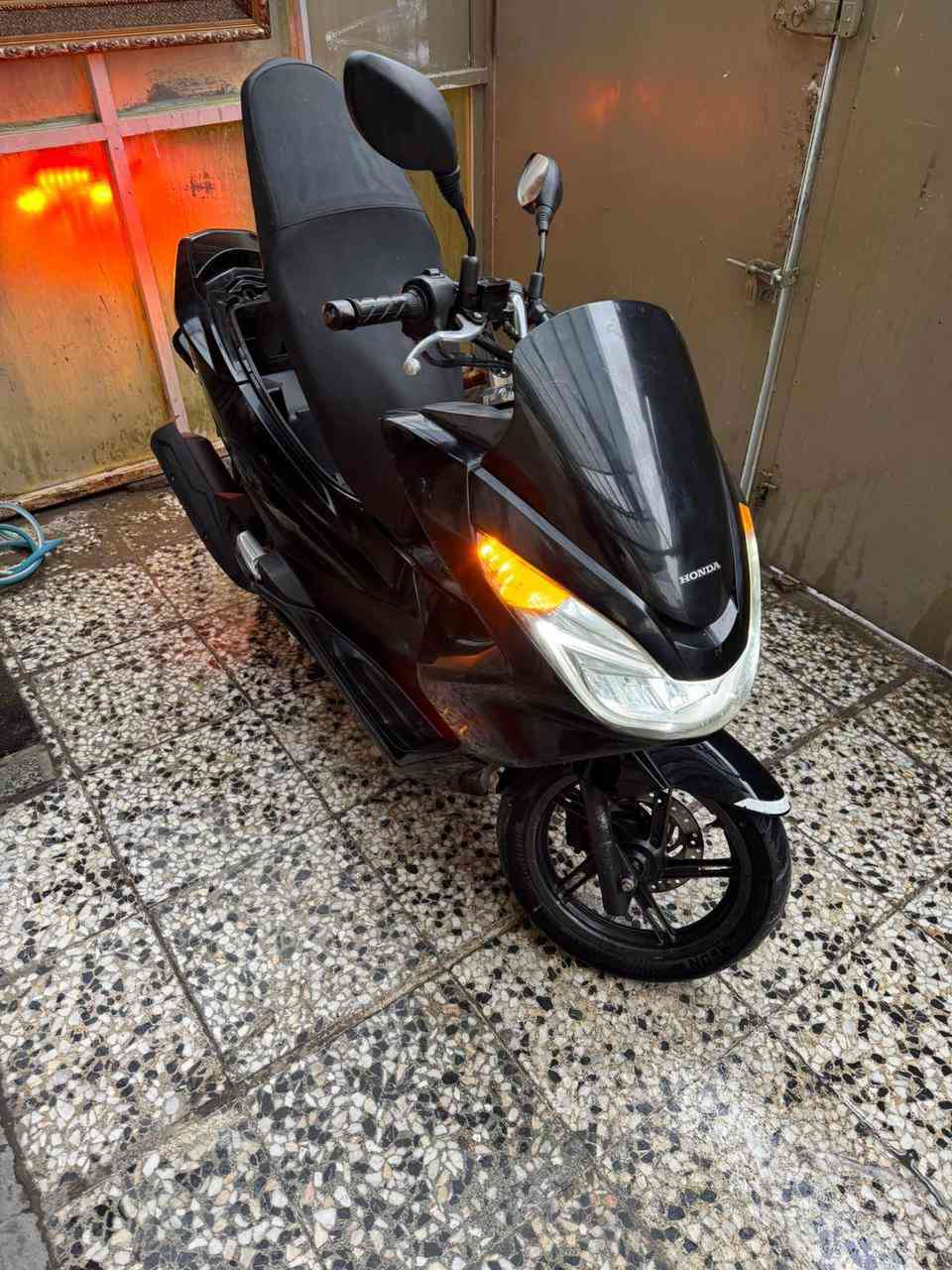 سلام عليكم بي سي اكس دراجه نظيفه كلش اف جي ياباني حساس زدحام ستاند حساس أوراقه وياهه دراجه جديده مكفوله محرك درنفسي ما خلي عليه الكفر بي تلحيظات بسيطه جدآ كلهه بلاد مكان الدراجه بغداد دوره ابو دشير سعر 1800بيه مجال بسيط حدآحك الجيه كهربائياته كلهه شغاله لايت امامي لد ***********
